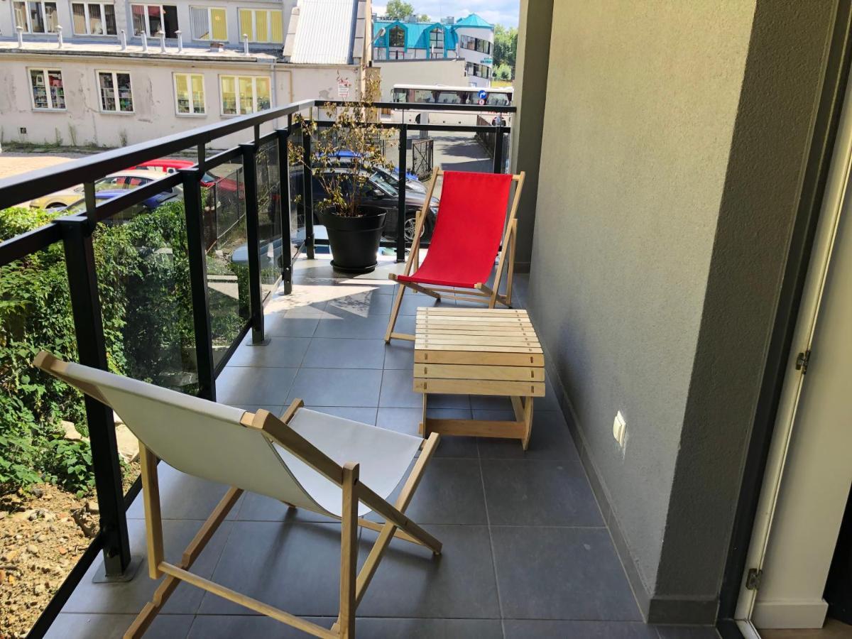 Apartament Aleja Wolnosci โนวิซอนช์ ภายนอก รูปภาพ